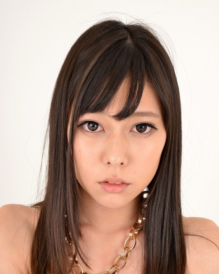 Mahoro Yoshino photo