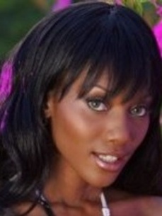 Nyomi Banxxx