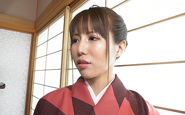 Miyuki Sakura likes a deepthroat blowjob