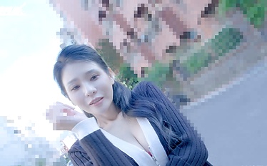 Sensual solo session: delivers an unforgettable blowjob experience