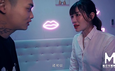 Exquisite Asian beauty in black lingerie delivers a passionate blowjob and wild sex
