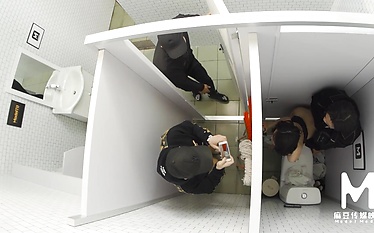Sex in Restroom - The Ultimate Bate Guide for Public Places