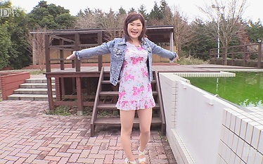 Ryouka Sakurai masturbation outdoor