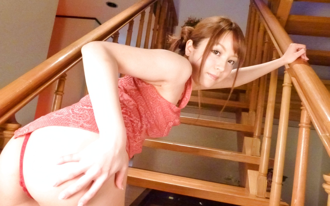Maomi Nakazawa - Maomi Nakazawa licks and strokes 4 dongs