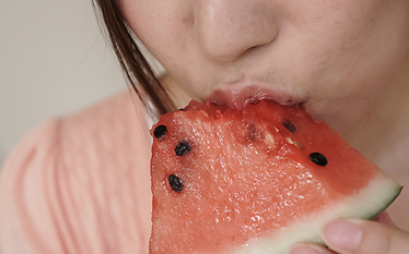 Mirei Yokoyama gives a POV BJ in japan amateur porn