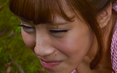 Sexy Anna Anjo gives Japanese blowjob in outdoor 
