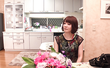 Airi Miyazaki gives head in the kitchen and swallows