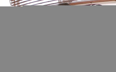 Chiaki Saeki masturbates and cums on camera