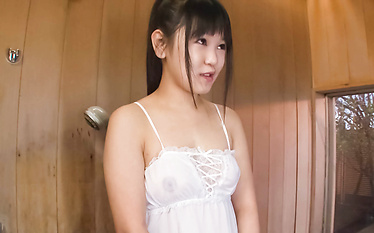 Hot teen Koyuki Ono gets cum in her mouth