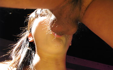 Rio Nakumara gives a professional blowjob