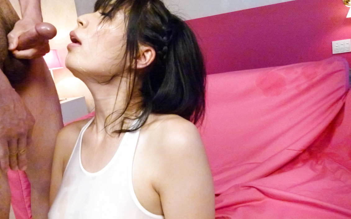 Saki Aoyama - Saki Aoyama's masturbation ends in an asian cum face