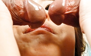 Izumi Koizumi has vibrator between labia