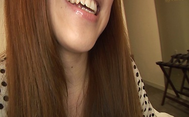A beautiful girl with big tits who can be recognized even from her clothes is picked up on the street and taken back to a hotel