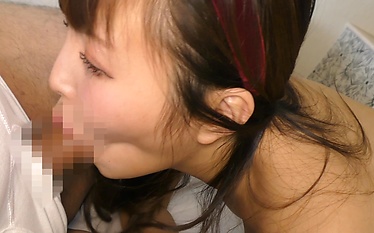 Sensual asian beauty delivers an unforgettable blowjob experience